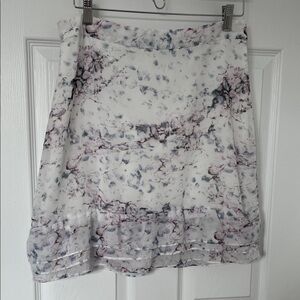 Chic Floral Mini Skirt - White and Pink